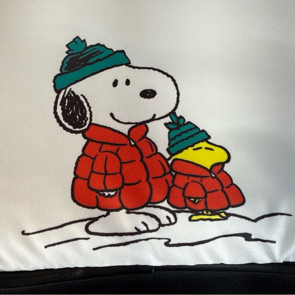Loungefly Peanuts Snoopy Puffer Winter Mini Backpack Winter Holiday Bag NWT - Picture 10 of 16